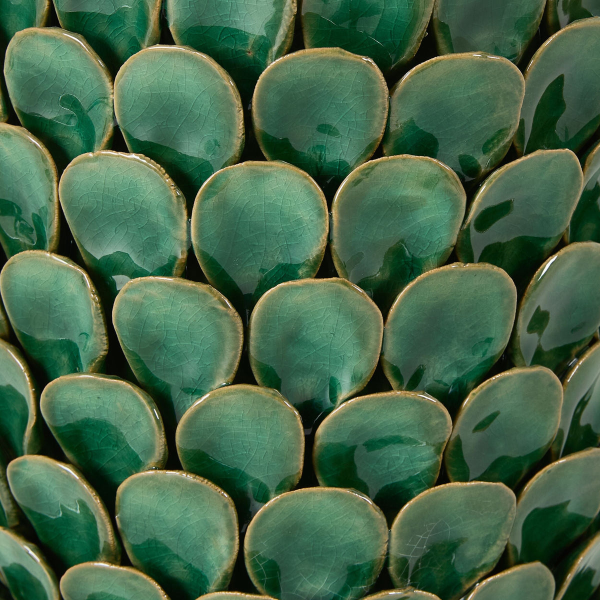 Green Fish-Scale Ceramic Table Lamp Base 21x30cm