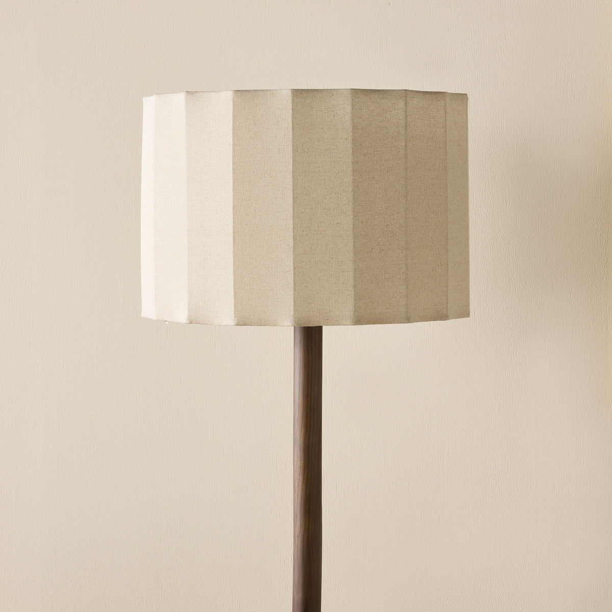 Ravi Wooden Floor Lamp 157cm